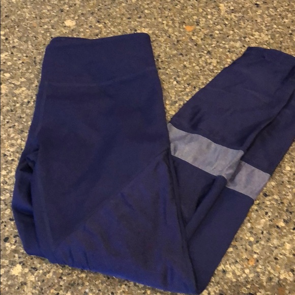 Matching Fabletics set - Picture 4 of 4